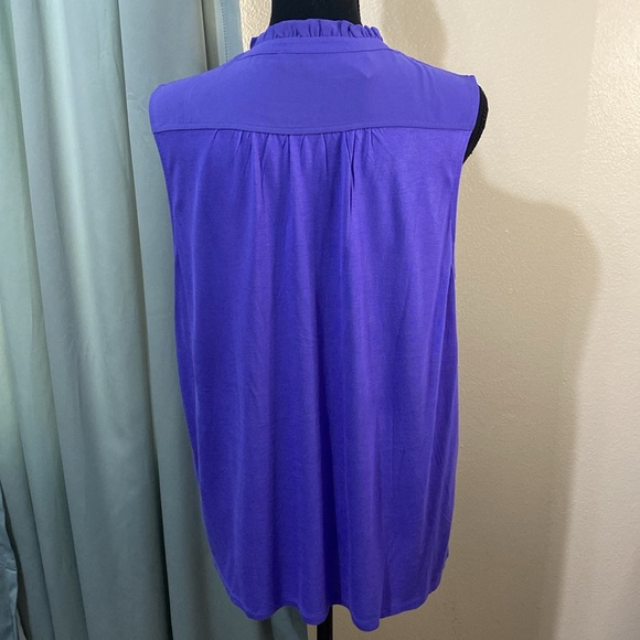 Loft lace trim mixed media sleeveless shell - Picture 4 of 7